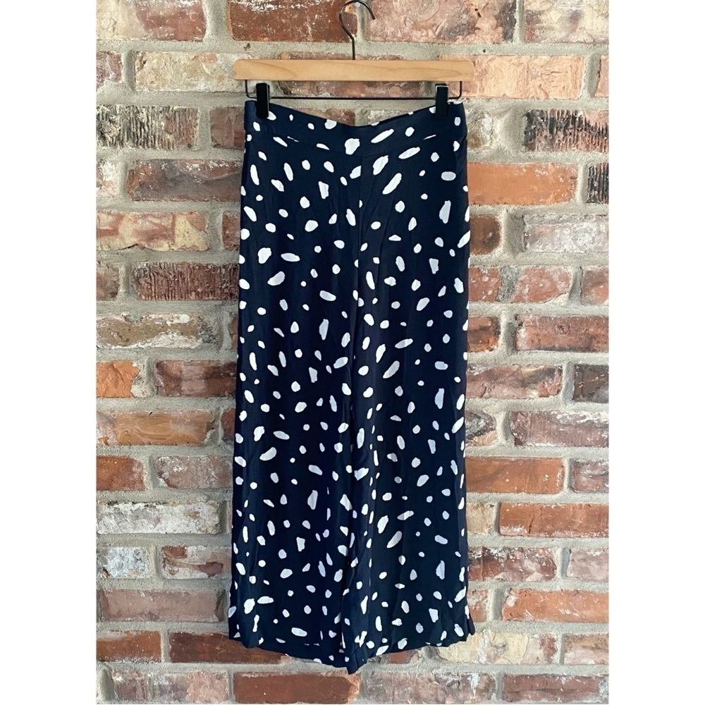 Aritzia Navy and White Wide Leg Pants